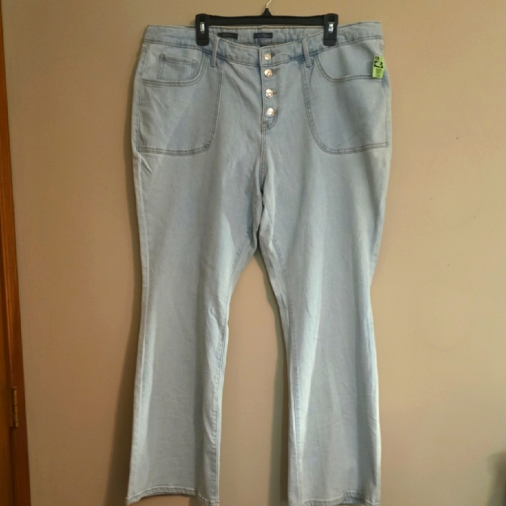 New Wild Fable Women's‎ Size 20 Light Wash Low Rise Flare Button Front Jeans